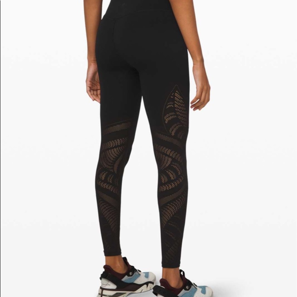 Lululemon Reveal Tight 26" *Aurora - never worn, no tags
